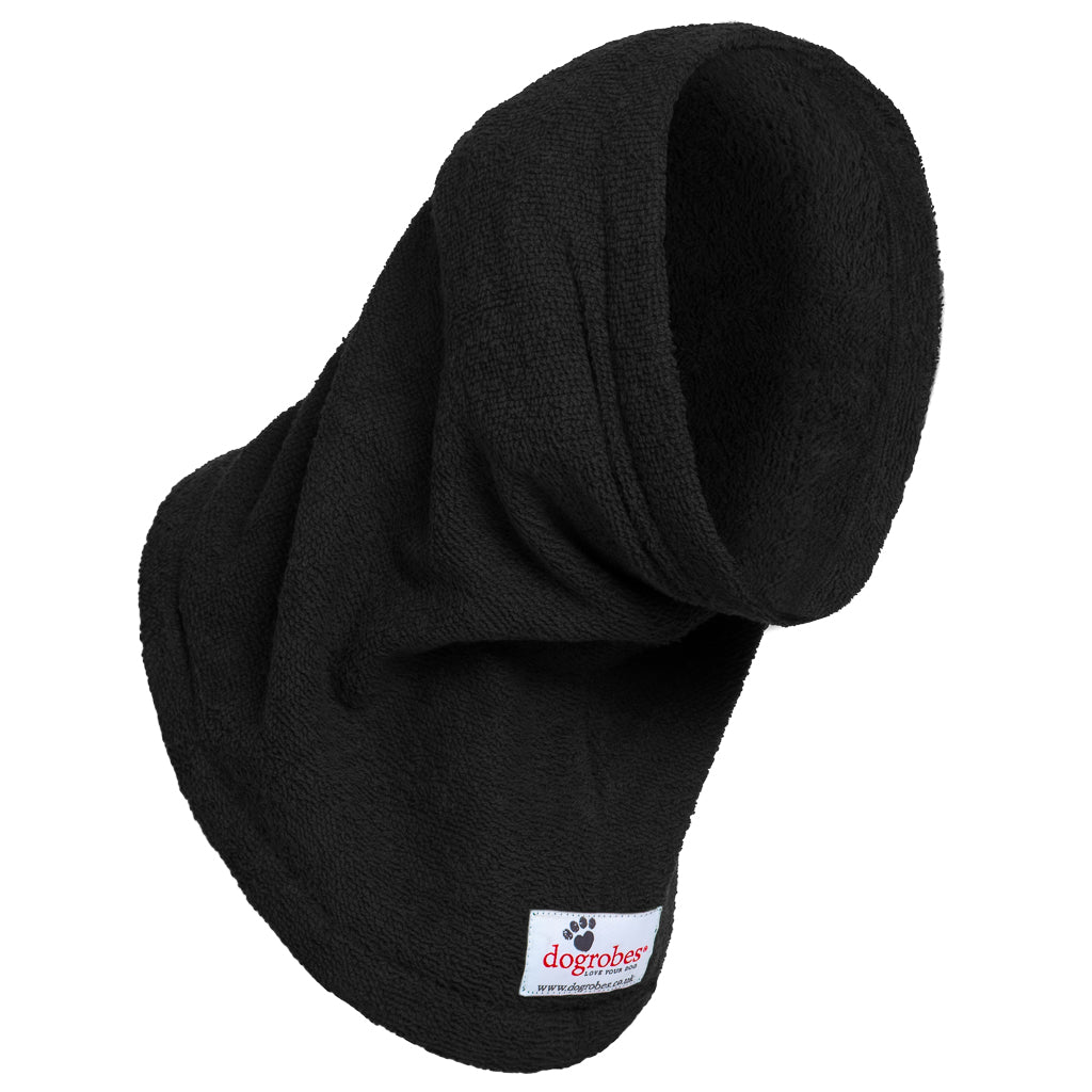 Dogrobe snoods are trusted and loved by dogs’ owners and their pets as they are ideal for drying your dog's head, neck and ears. Dog snood in black.