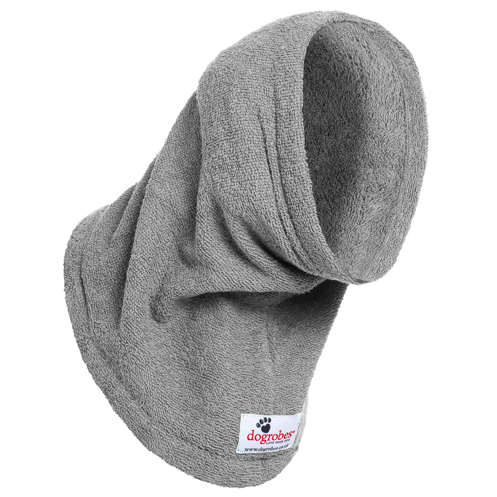Dogrobe snoods are trusted and loved by dogs’ owners and their pets as they are ideal for drying your dog's head, neck and ears. Dog snood in grey.