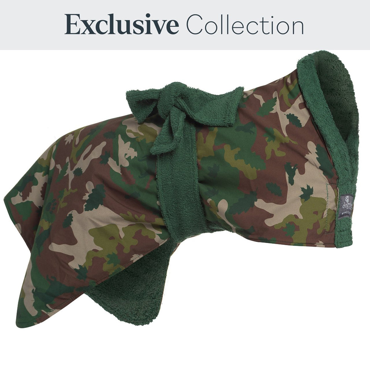 Stylish yet practical camouflage drying Dogrobe is ideal for outdoor adventures, after swimming, training, working or bathing.